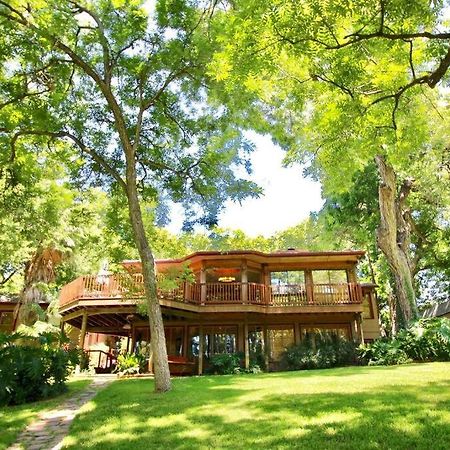 The River Haven - Sleeps 32 - On Guadalupe River Seguin Esterno foto
