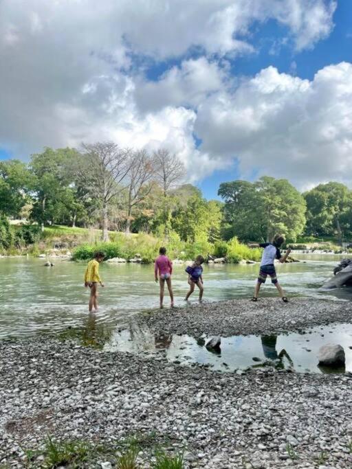The River Haven - Sleeps 32 - On Guadalupe River Seguin Esterno foto