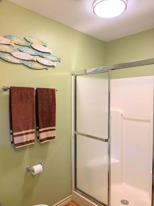 The River Haven - Sleeps 32 - On Guadalupe River Seguin Esterno foto