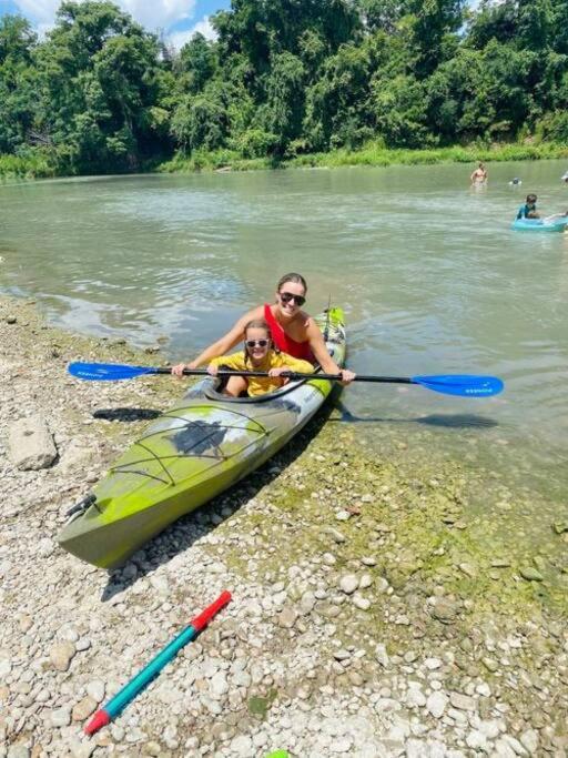 The River Haven - Sleeps 32 - On Guadalupe River Seguin Esterno foto