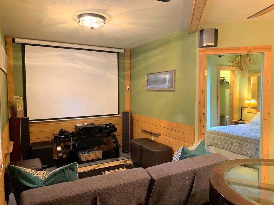 The River Haven - Sleeps 32 - On Guadalupe River Seguin Esterno foto
