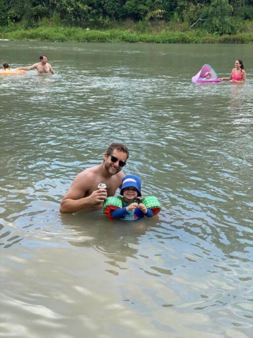 The River Haven - Sleeps 32 - On Guadalupe River Seguin Esterno foto